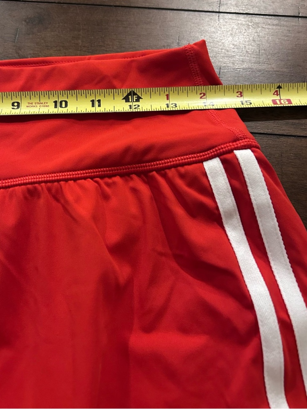 Halara SoftlyZero High Waisted Mini Skort Red Side Stripe Size Medium NEW - Picture 6 of 10